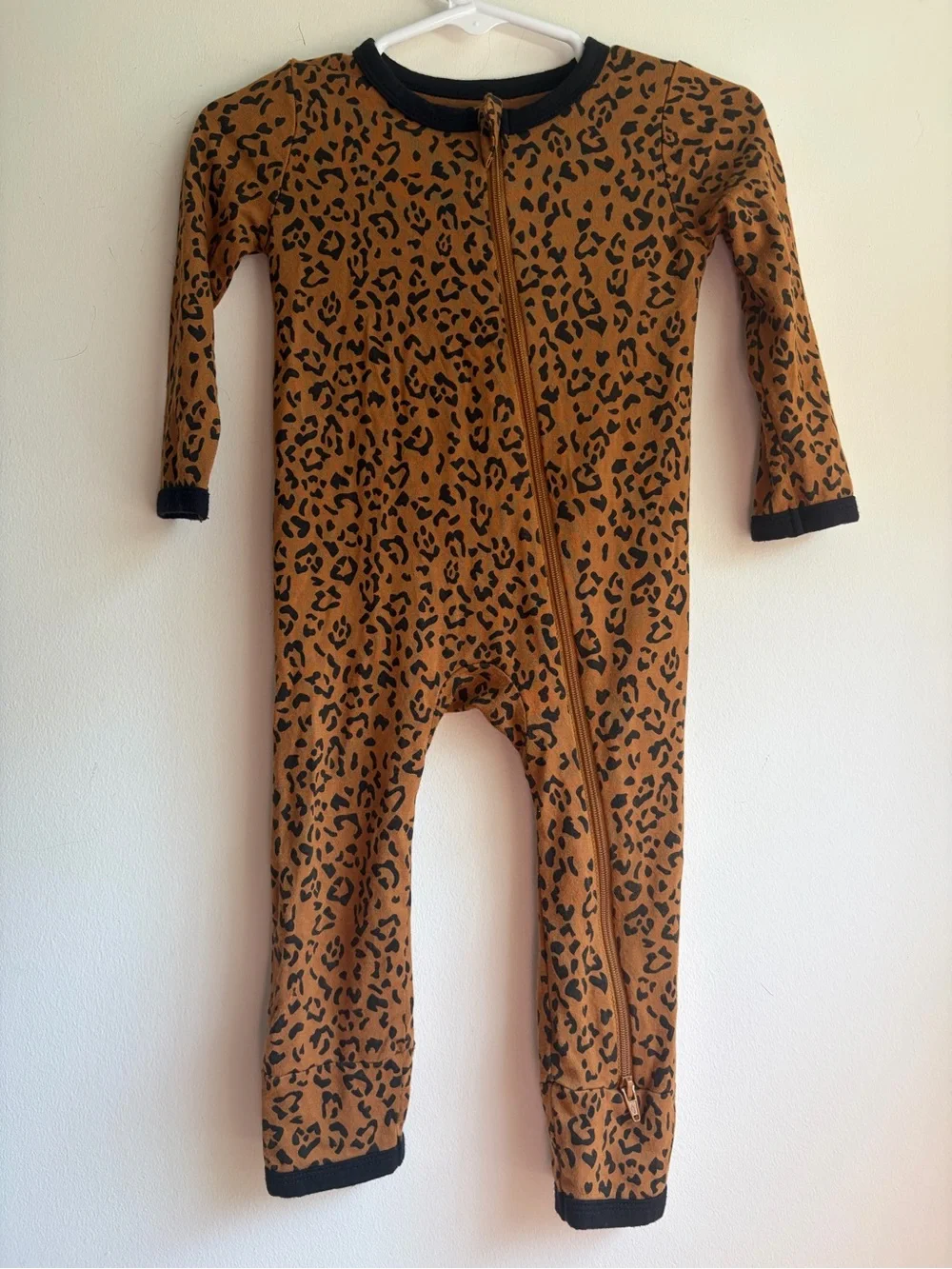 Kyte Baby Bamboo Zippy Leopard Print 12-18M EUC Animal Print Safari Earthy Chic